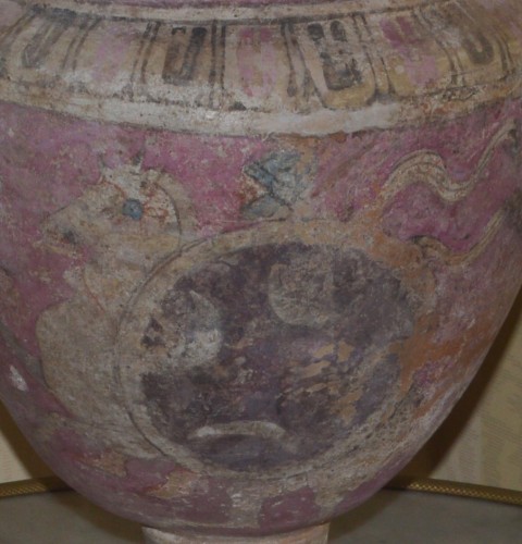 Archéologie  - Canosan, volute krater de grande taille