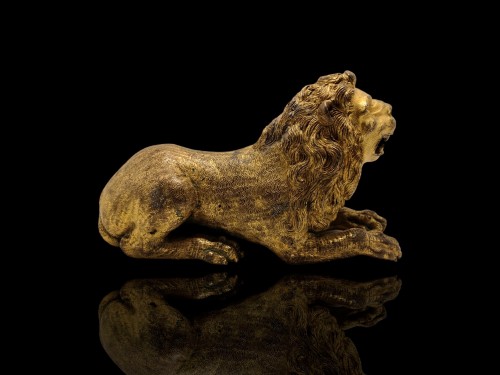 Lion Renaissance en bronze doré, Augsbourg XVIe siècle - Sculpture Style Renaissance