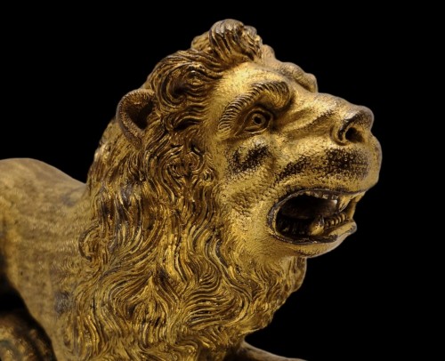 XVIe siècle et avant - Lion Renaissance en bronze doré, Augsbourg XVIe siècle