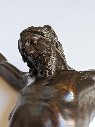 Art sacré, objets religieux  - Christ en bronze, d'après Bastiano Torrigiani (? - 1597), 17e siècle