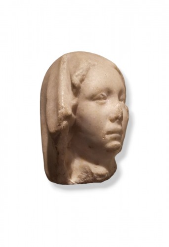 Gothic female head in marble, France late 14th century - Sculpture Style Middle age