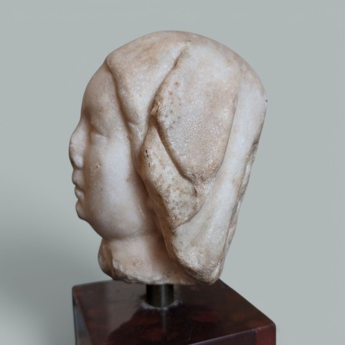 XIe au XVe siècle - Tête Gothique en marbre, France, 14e siècle