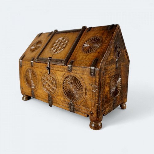 Antiquités - Northern India marriage casket, 18-19th century