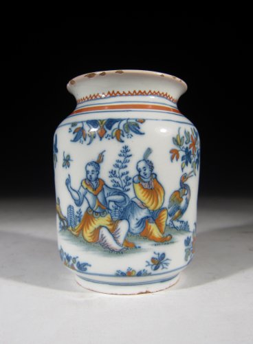 A faïence jar with Chinoiseries decoration, Alcora 1735-60 - Louis XV