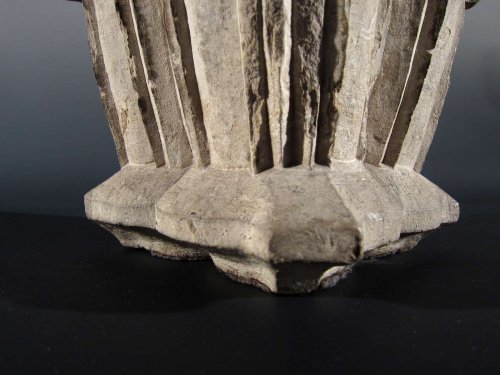 11th to 15th century - Spanish Gothic limestone capital, XIIIrd-XIVth century