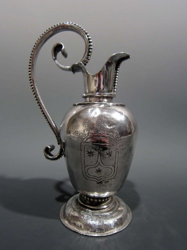 Burette blasonée en argent, époque XVIe - XVIIe siècle - Galerie Noël Ribes