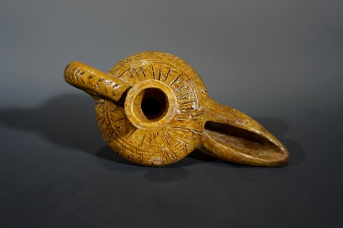 11th to 15th century - Islamic oil lamp in glazed ceramic, Al Andalus, XIIIth-XIVth century