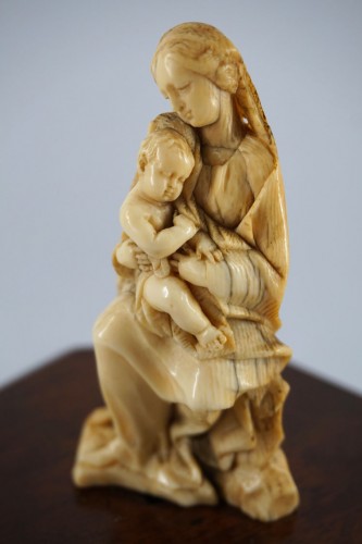 17th century - Ivory Virgin and Child, Germany or Netherlands circa 1650