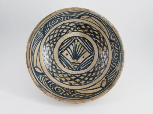 Hispano-moresque bowl with blue decoration, Paterna-Manises circa 1400 - Porcelain & Faience Style Middle age