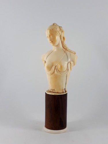 Louis XVI - Ariadne, ivory bust, Dieppe, XVIIIth century