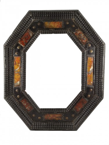 Octagonal frame with pietra dura decoration, Italy, XVIIth century