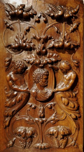 A pair of Renaissance walnut panel, early XVIth century - Sculpture Style 