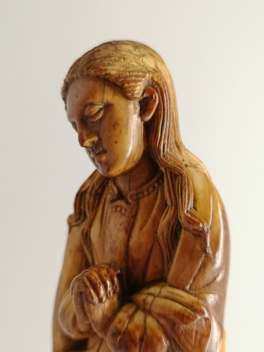  - Indo-Portuguese ivory Madonna, Goa, 17th century