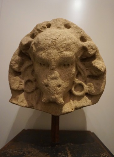 Renaissance Grotesque head, Castile, XVIth century - Sculpture Style Renaissance