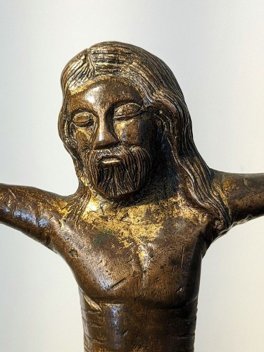 Art sacré, objets religieux  - Christ Gothique en bronze doré, 14e siècle