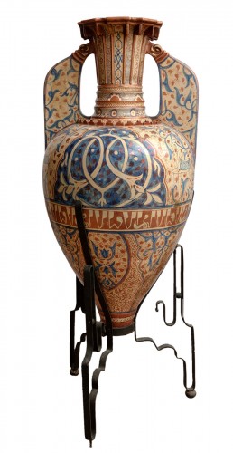 Sculpture  - Huge Gazelles vase, hispano-moresque lusterware, Manises 19th century