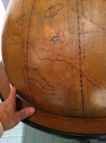 Earth globe 1st half of the 18th century - 