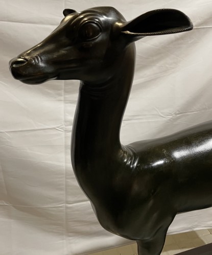 Sculpture  - A young deer in patinated bronze, signed Chiurazzi Napoli.