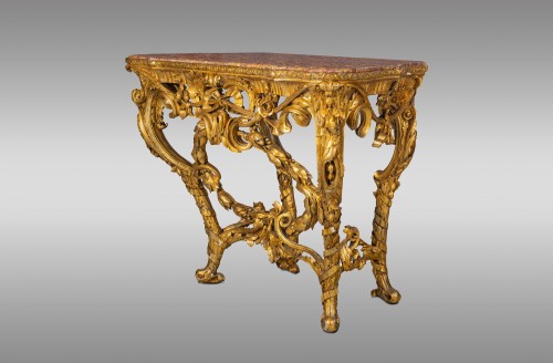 Mobilier Console - Paire de consoles en bois sculpté et doré. Parma. XVIIIe siècle