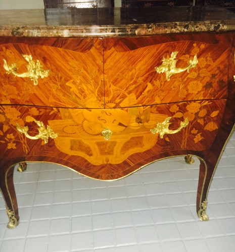  - Commode d'epoque Louis XV estampillée René Dubois