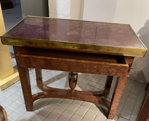 Elm root, bronze and porphyry table, Russian circa 1830 - Furniture Style Restauration - Charles X