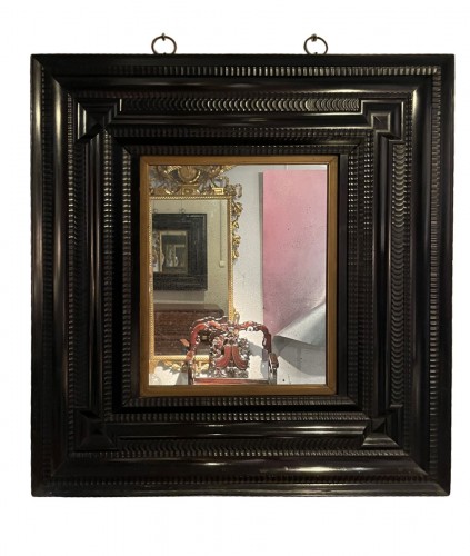 Dutch mirror in veneered wood and blackened, museum quality work 17th century
