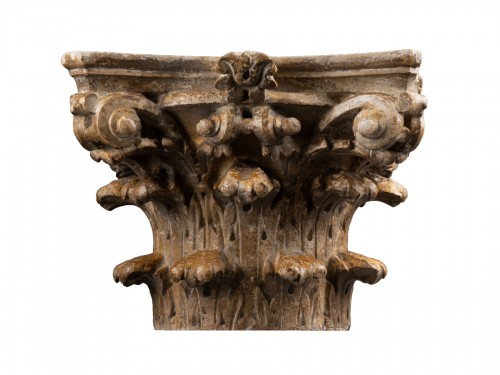 Corinthian capital in marble - 16th century