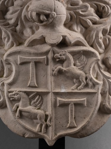 Antiquités - Marble coat of arms - 17th century