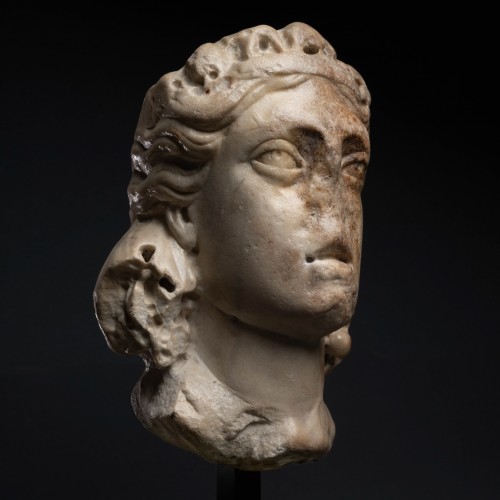 Antiquités - Tête de vertu en marbre - Italie (Sienne) XIVe siècle