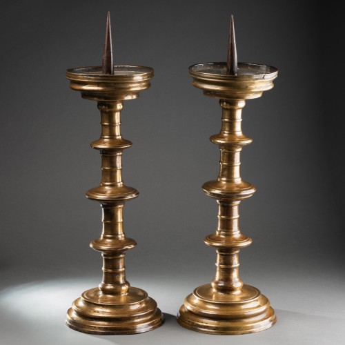 Middle age - Pair of bronze candlesticks - Central Europe - circa 1500