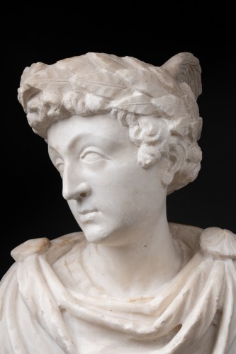 Buste en marbre représentant le dieu Hermès - Italie XVIIe siècle - Sculpture Style 