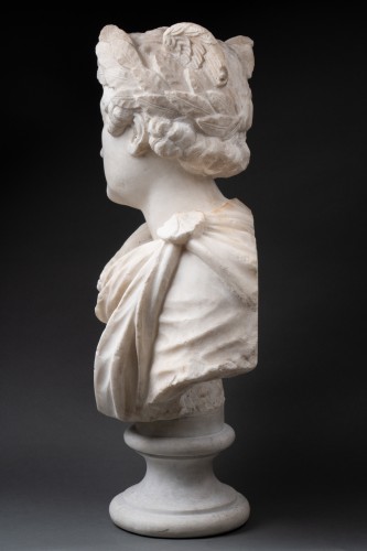 Buste en marbre représentant le dieu Hermès - Italie XVIIe siècle - 