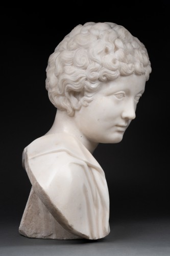 Buste de Marc-Aurèle jeune en marbre - France XVIIIe siècle - 