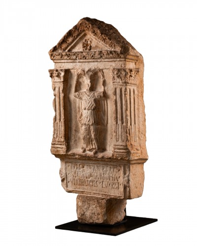 Stèle funéraire en pierre - Empire romain