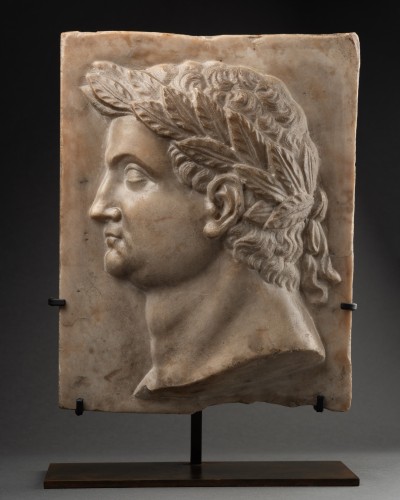 Presumed portrait of Domitian,- Marble bas-relief,  Italy 16th century - Sculpture Style Renaissance