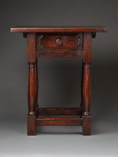 Walnut table - Italy, Tuscany16th century - Furniture Style Renaissance