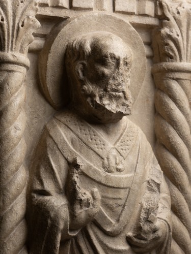 11th to 15th century - Bas-relief depicting an apostle – Italy 15th century