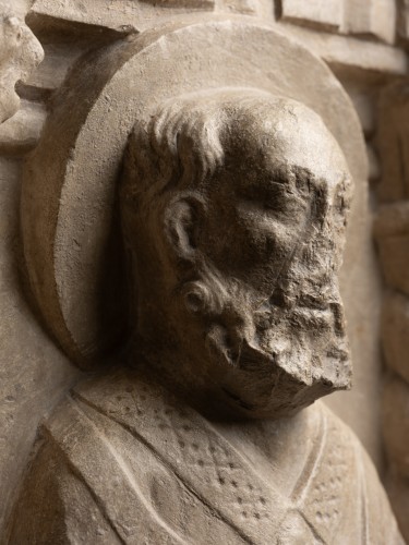 Antiquités - Bas-relief depicting an apostle – Italy 15th century