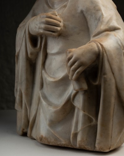 Antiquités - Sculpture depicting a saint – Île-de-France 14th century