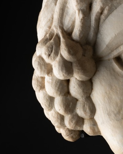 Marble Mascaron representing Bacchus - Italy 16th century - Renaissance