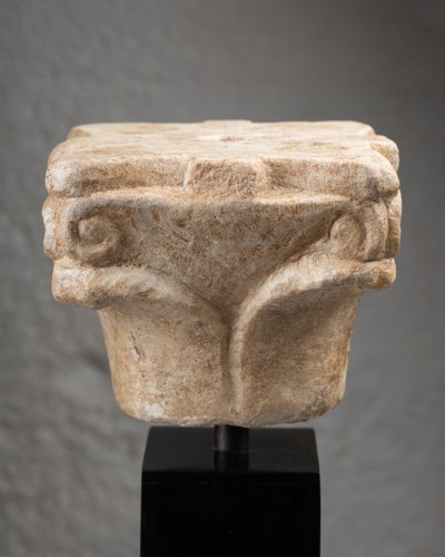 Sculpture Sculpture en Marbre - Petit chapiteau en marbre – Italie XIIe siècle