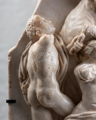 Antiquités - Bas relief représentant le Taureau Farnèse – Italie XVIe siècle