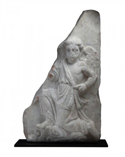 Fragment de relief en marbre représentant un génie ailé, II-IIIe siècle