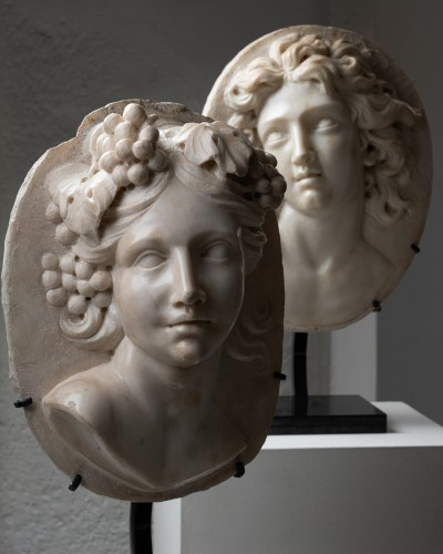 Paire de médaillons en marbre – Nord de l’Italie  XVIIe siècle - Galerie Alexandre Piatti
