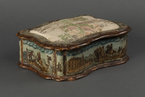 Objects of Vertu  - Sewing box made of wood and arte povera - Veneto Early 18th century