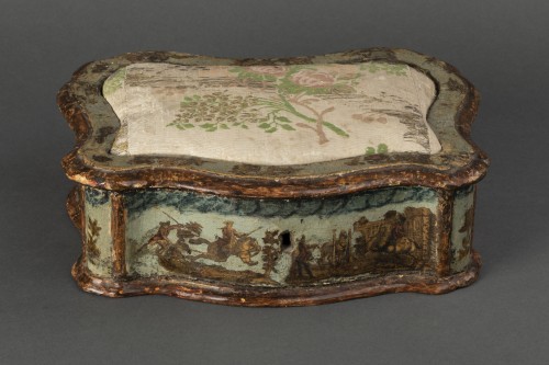 Sewing box made of wood and arte povera - Veneto Early 18th century - 