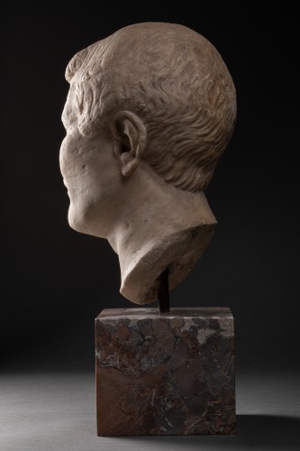 Antiquités - Tête en marbre – Empire romain 1er siècle avant J.C