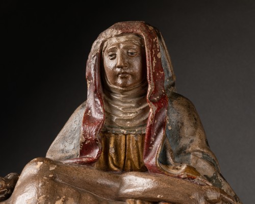 Sculpture  - Pieta - France, Champagne Limestone and polychromy Circa 1500