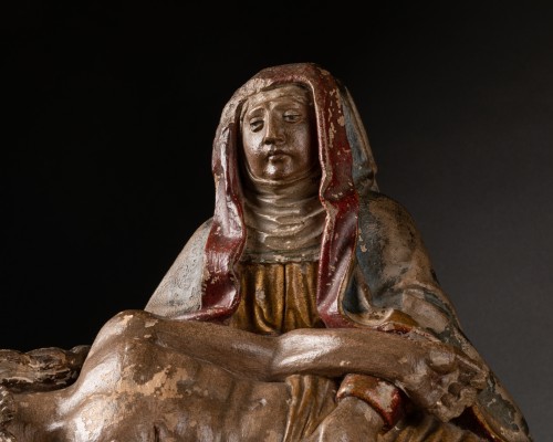 Vierge de Pitié - France, Champagne Pierre Calcaire et polychromie Circa 1500 - Galerie Alexandre Piatti