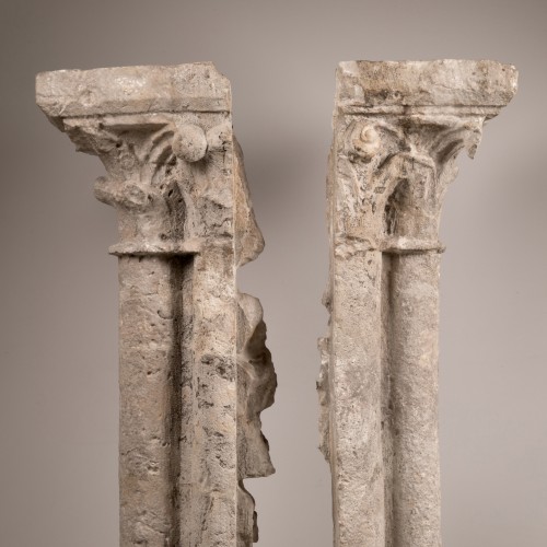 Antiquités - Paire de colonnettes gothiques en pierre - France XIIIe siècle